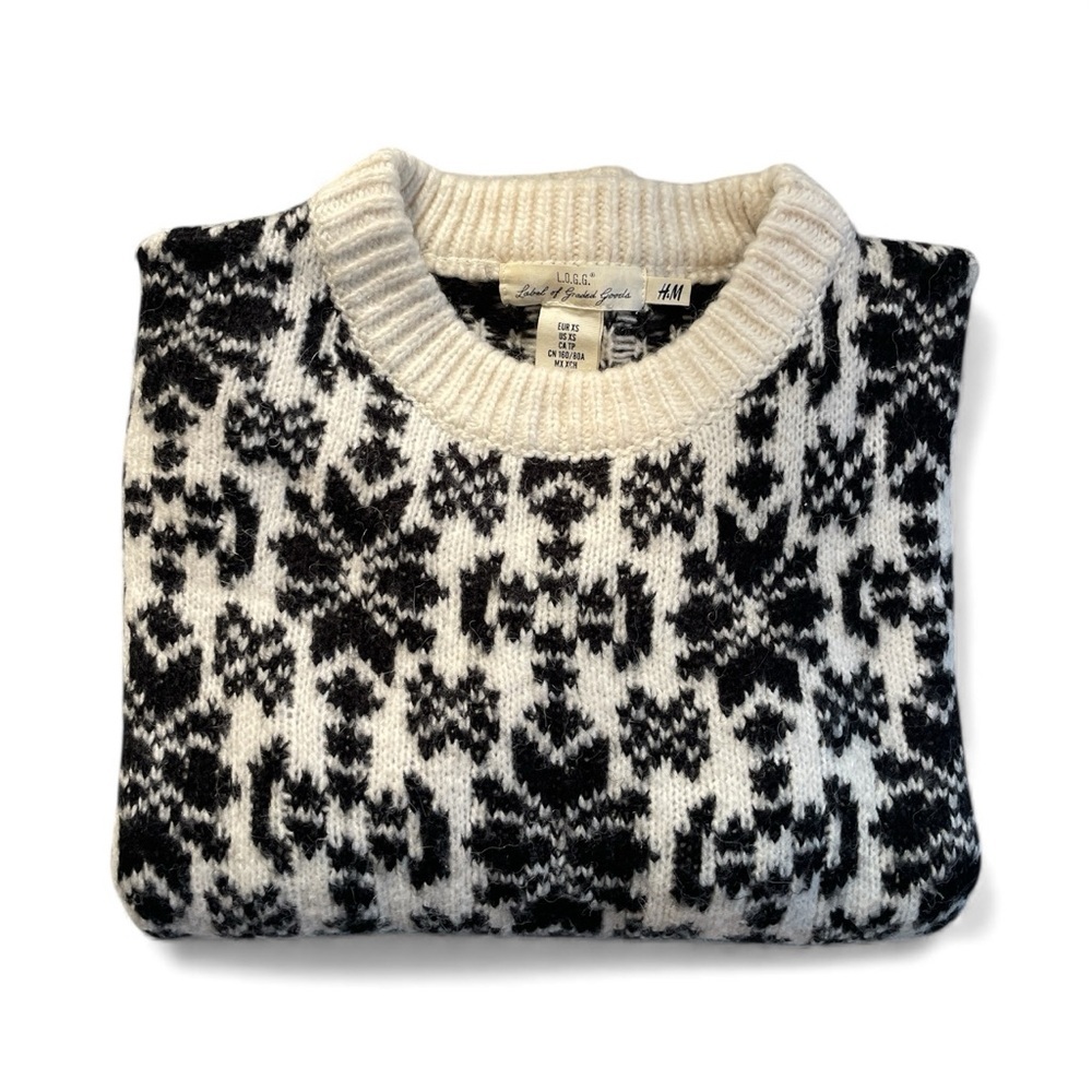H&M Black‎ and White Snowflake Pattern Holiday Women’s Owersized Sweater XS